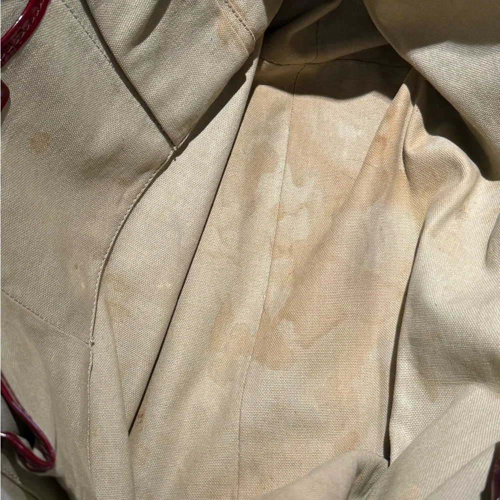 Burberry Valentine Limited Edition Hearts Tote - Picture 6 of 8